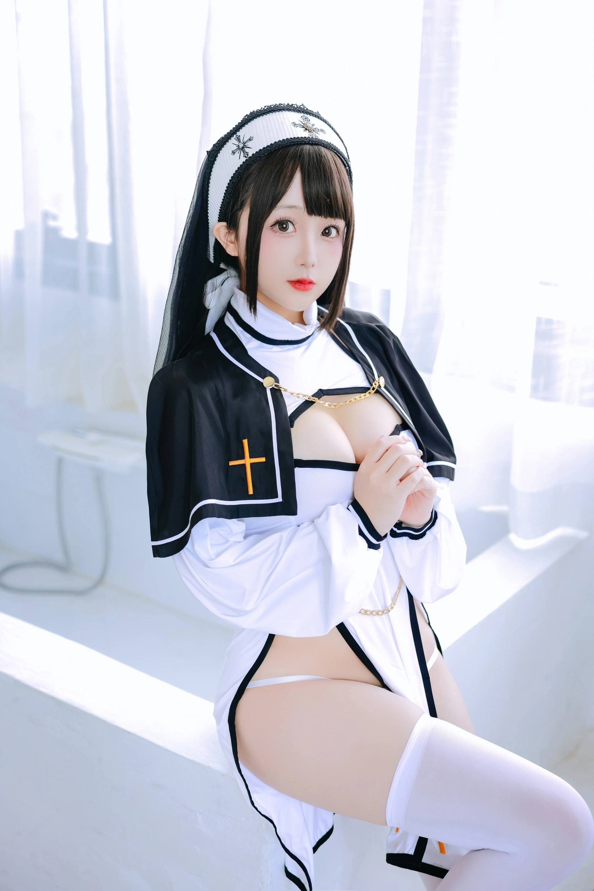 日奈娇 - NO.112 圣洁修女 1